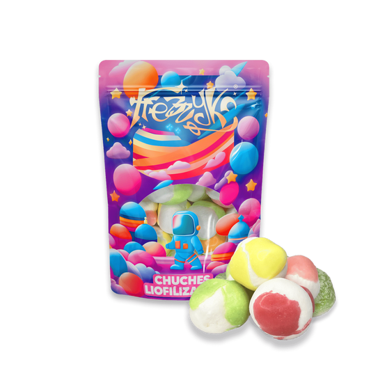 Bolardos de frutas liofilizados de Frezzyks en una bolsa de tamaño normal